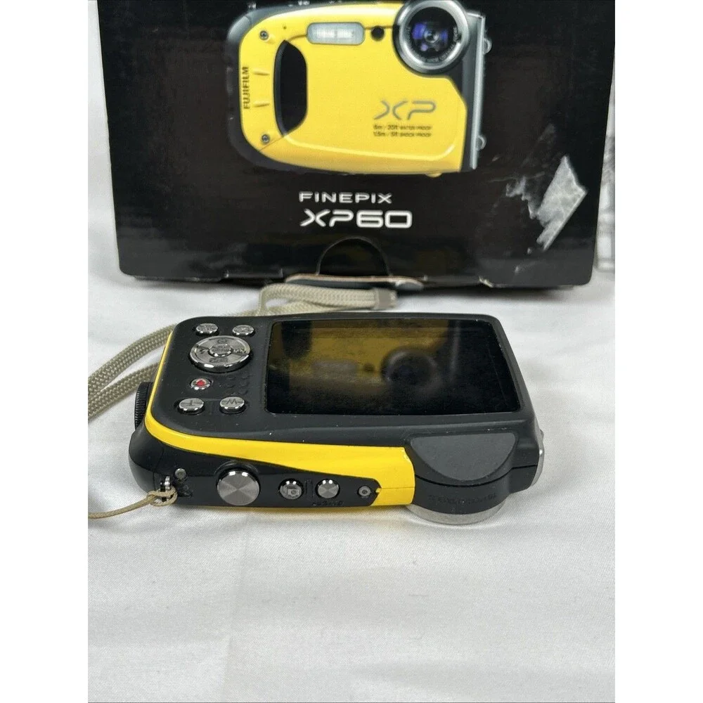 Fujifilm FinePix XP60 Yellow 16.4MP Digital Camera Charger Battery Software Disk